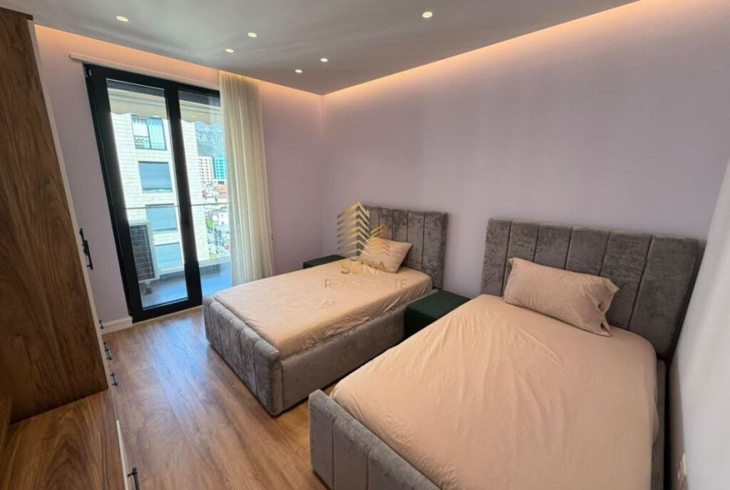 Rent,Apartment 3+1+2+2Blk, Erli-Porcelan Complex ,1000 Euro/Month