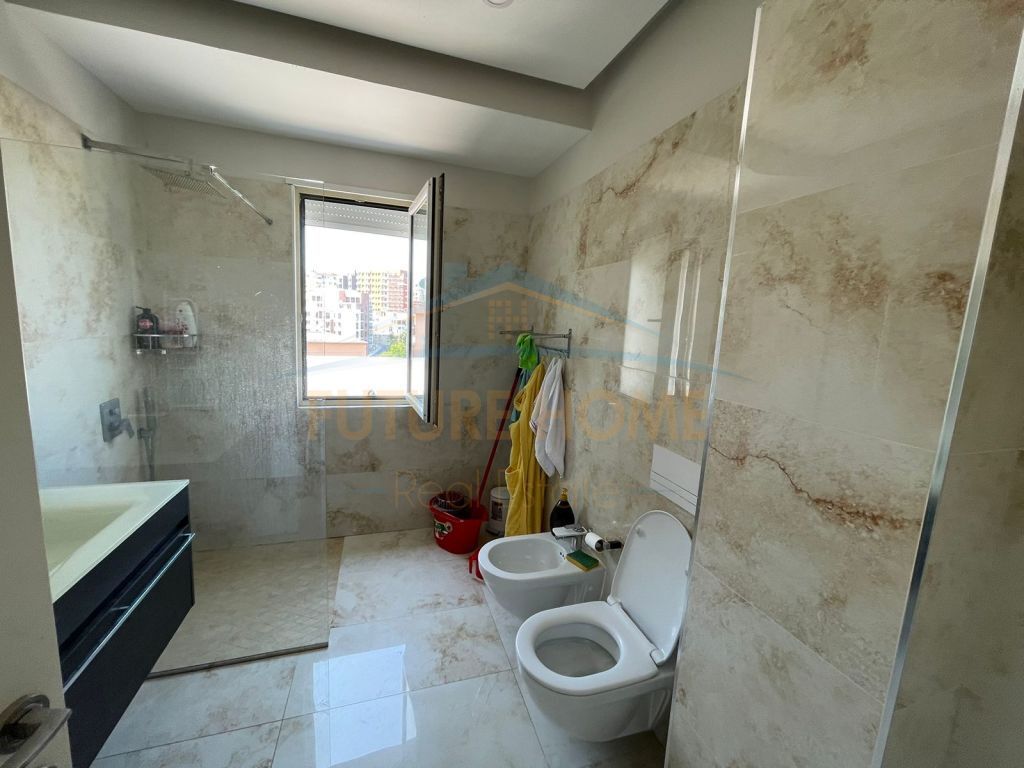 Shitet, Apartament 3+1+2, Kopshti Botanik PRO