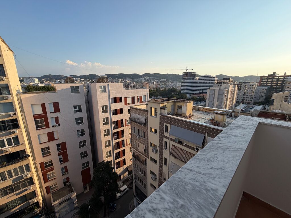 Shes apartament 2+1 me planimetri perfekte te 21 Dhjetori