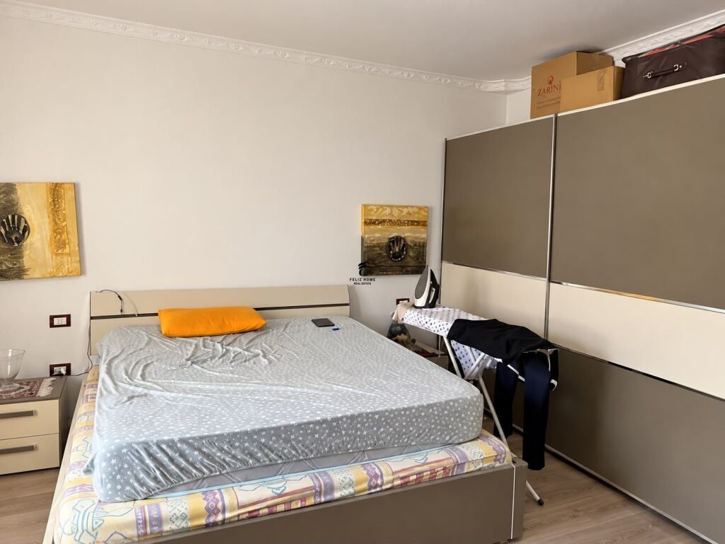 APARTAMENT ME QIRA  1+1 SHKOLLA BASHKUAR 50,000 LEKË FH-93235