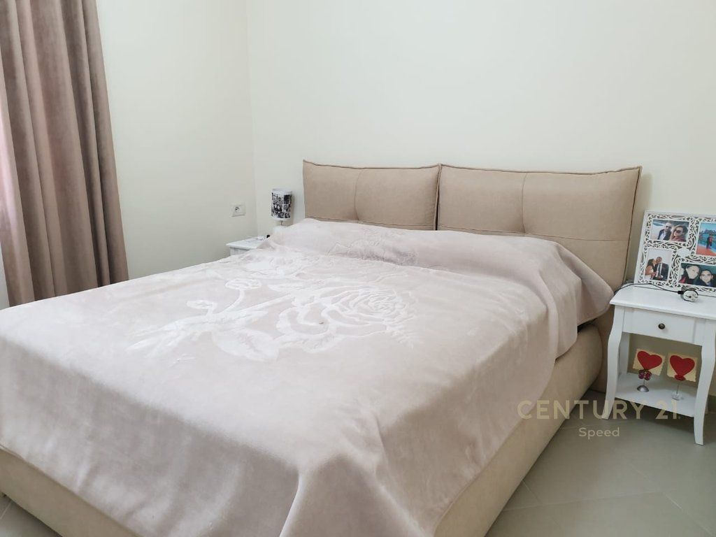 Japim apartament me qira 1+1 ne Fresk! 480 € /Muaj 44,000 Lekë /Muaj