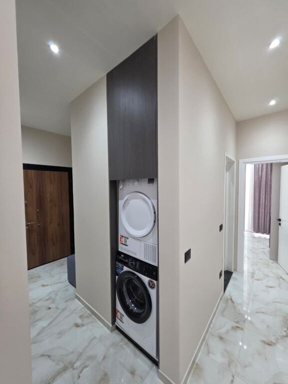 🏡 APARTAMENT 1+1 ME QIRA