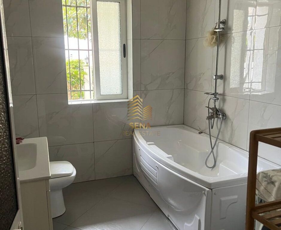 Qira, Hyrje private, 1+1, Spitali QSUT, 50.000 Lek/muaj