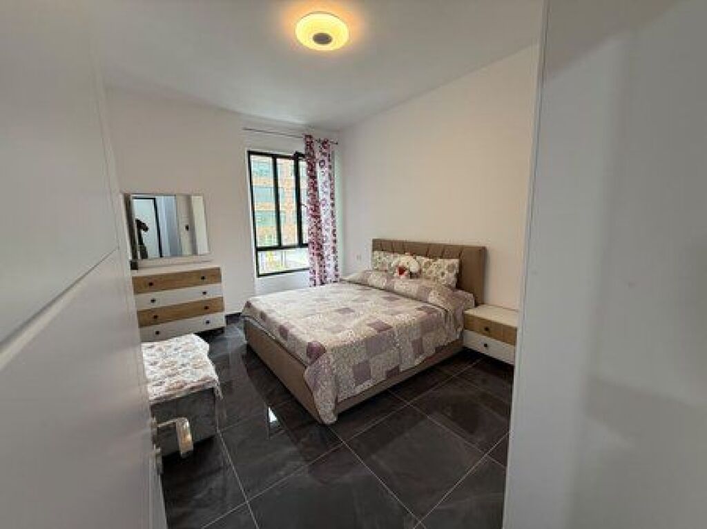 Rent, Apartment 1+1, 5 May Street, Tirana.