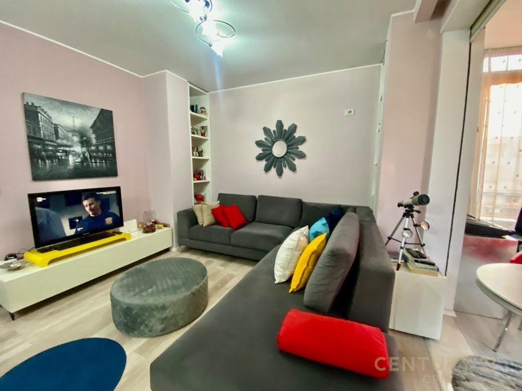 Apartment 2+1 for rent on Elbasan Street