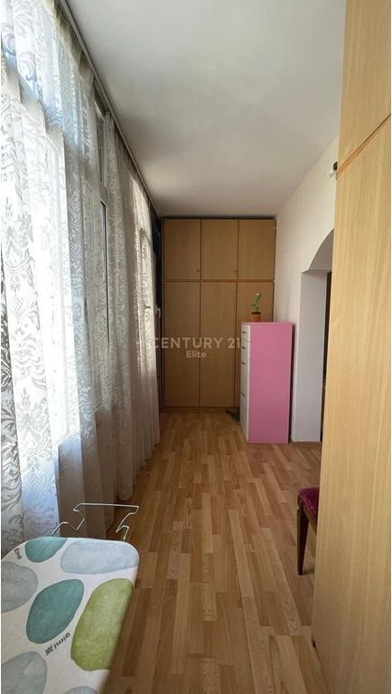 Qira, Apartament 2+1+2, Sheshi Willson