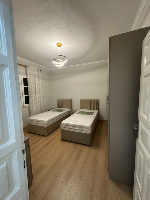 Apartament 1+1 me qira –  universiteti i UET - Porcelan !
