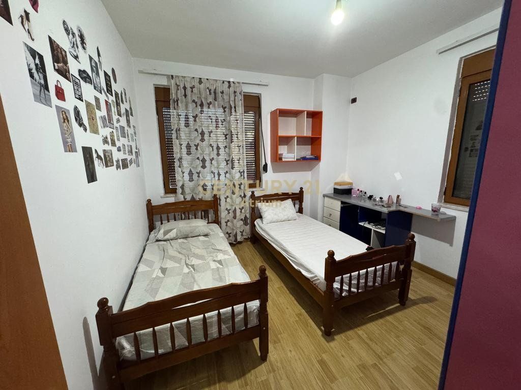 AFFITTO APPARTAMENTO 2+1+2+VERANDA A KMY LAPRAKE! 600 € /Mese 550 Lek /Mese