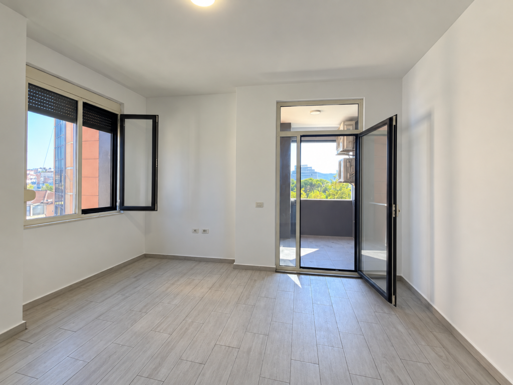 APARTMENT FOR RENT | CENTER | OPPOSITE TOPTANI