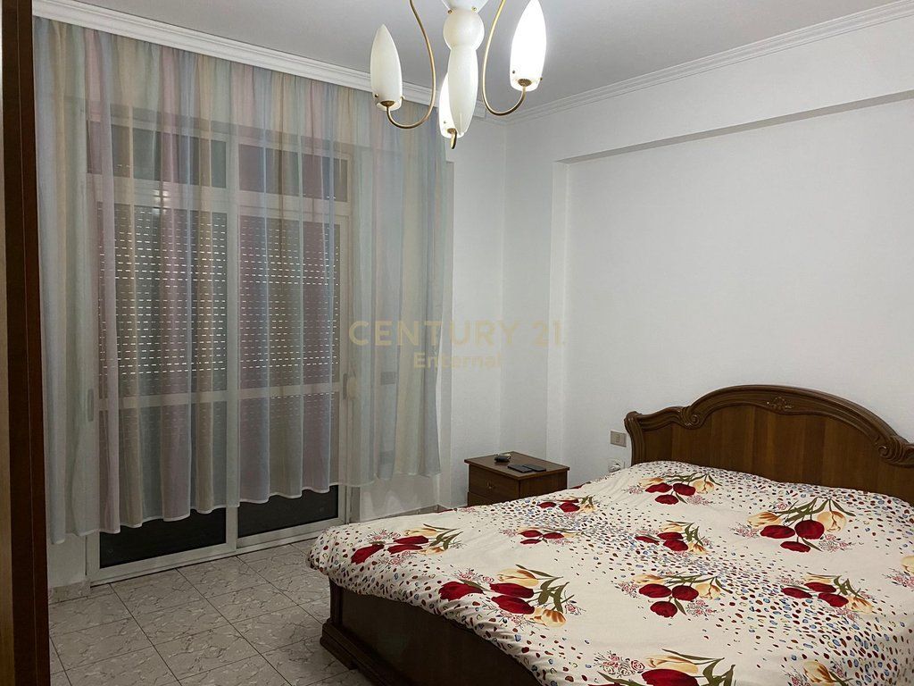 SHITET APARTAMENT 2+1+2 – TEK URA E NISHARAKUT!
