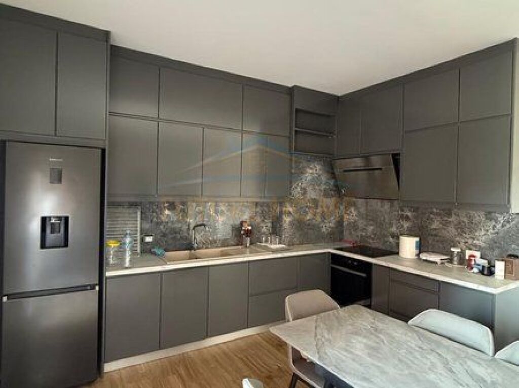 Shitet, Apartament 1+1, Paskuqan, Tirane.