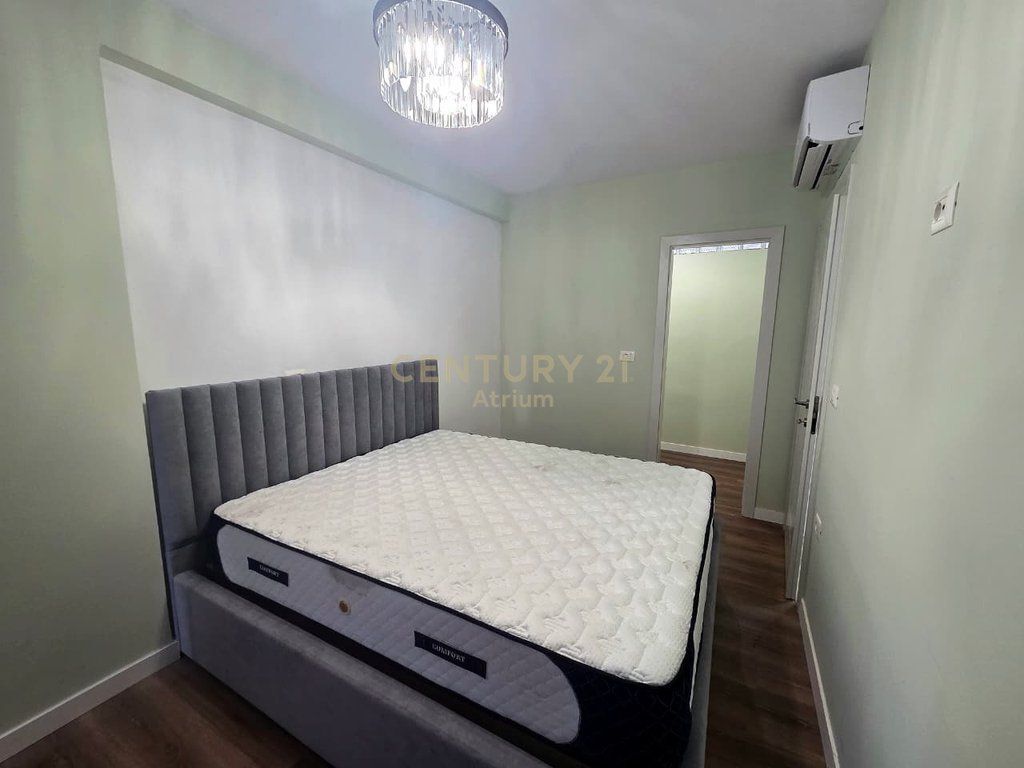 SHITET APARTAMENT 2+1+ VERANDE TE KTHESA E KAMZES!
