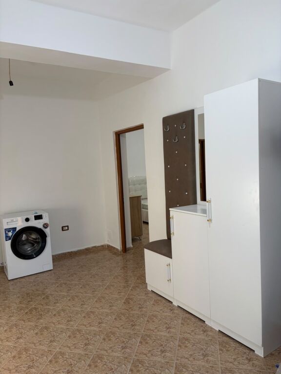 Jepet me qera apartamenti 1+1
