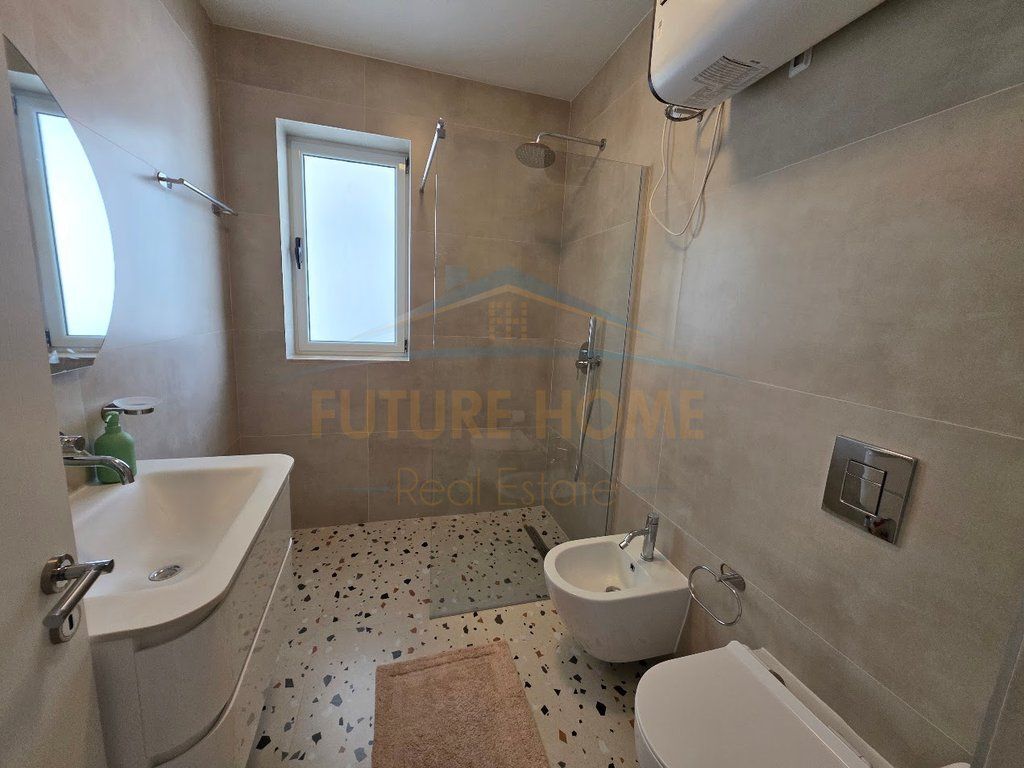 Shitet, Apartament 1+1+Depo, Qerret, Kavaje