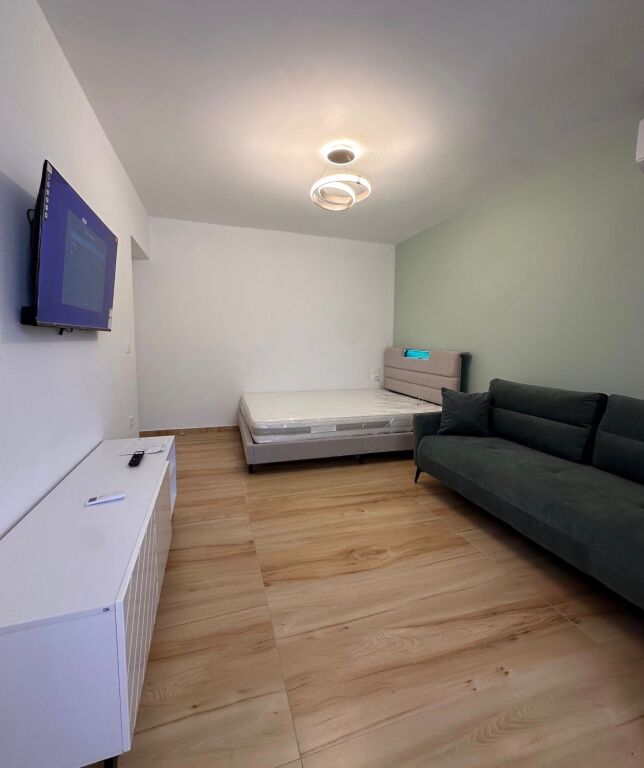 Jepet me qira apartament 1+1 ish-Tregu Elektrik!