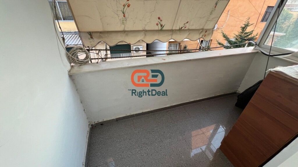 Ne Porcelan, Shitet Apartament 1+1 Me Orientim Perfekt!!