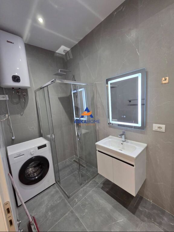 AFFITTASI APPARTAMENTO 1+1+BALCONE+POSTO AUTO "IN VIA 5 MAJI" 60.000 LEKE