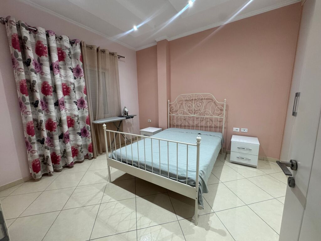 Apartament 3+1 me qira tek vilat Gjermane!