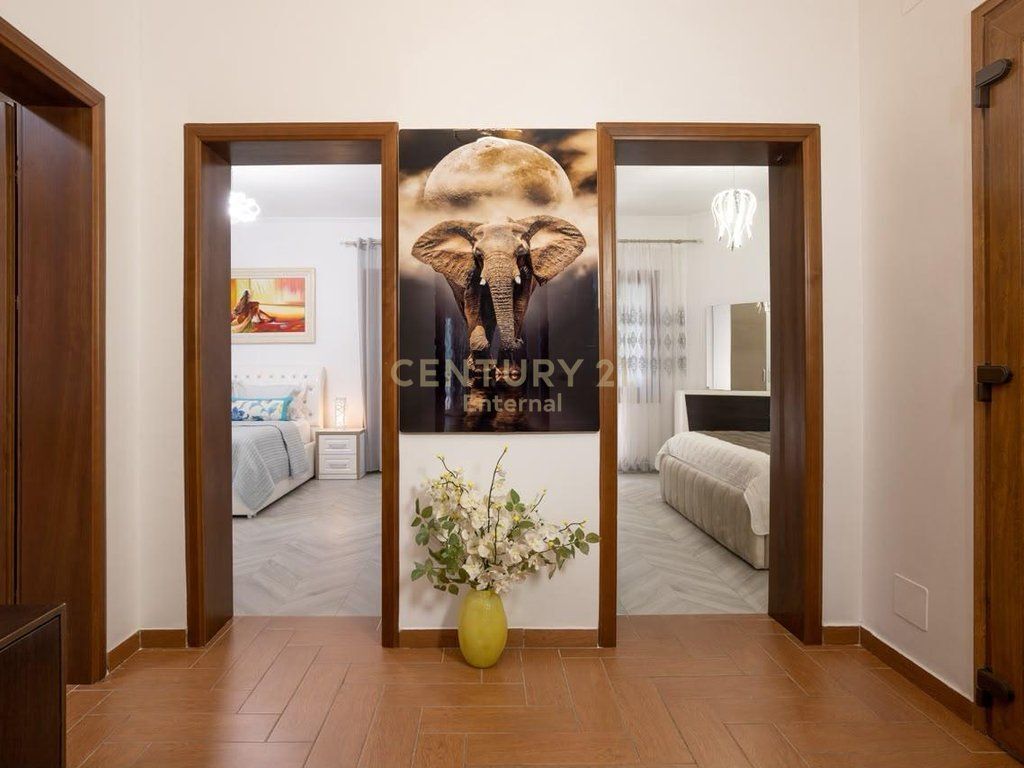 Appartamento 2+1+2 In Affitto al Lago di Tirana 1.200 € /Mese