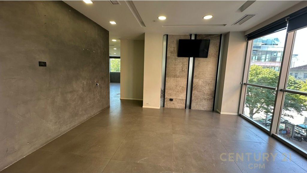 Ambient Premium për Qira Pranë Coin, Tiranë - 7000€ | 308.3 m² 7,000 € /Muaj