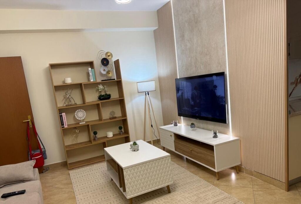 Rent | Apartament 1 + 1 | Rruga Siri Kodra | 600 €/month