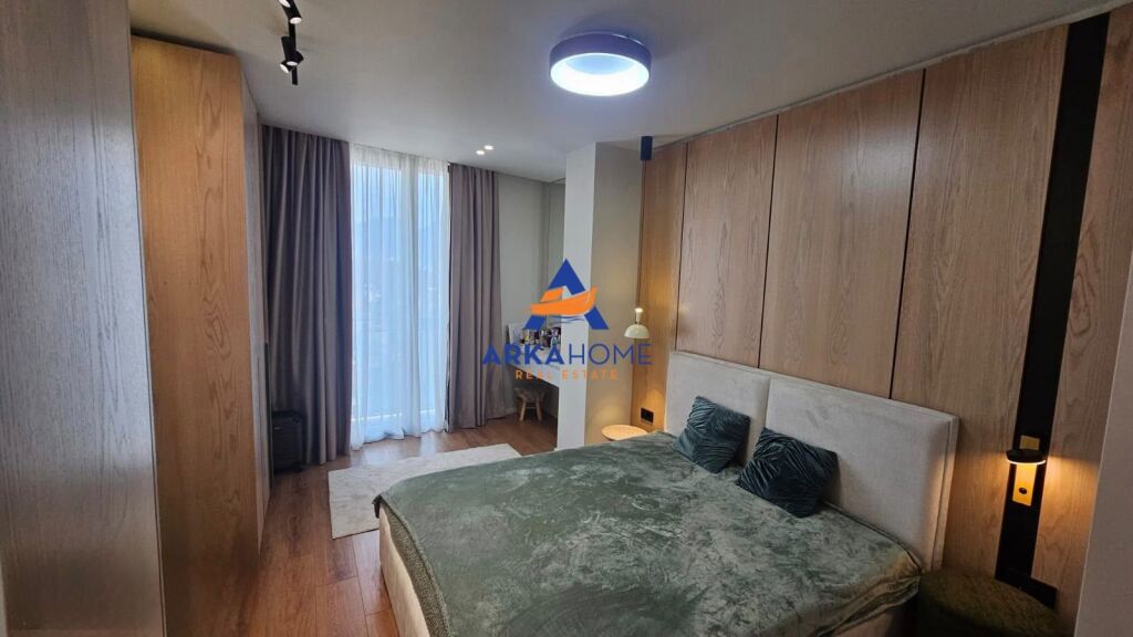 AFFITTASI APPARTAMENTO 1+1+BALCONE PRESSO "RESIDENCA GOLDEN TOWER, MINE PEZA" 850 EURO