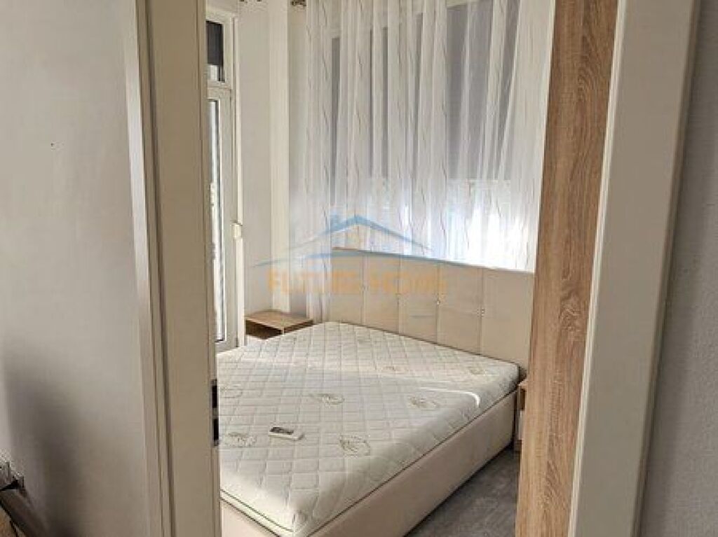 Shitet, Apartament 2+1, Rruga Frosina Plaku, Tiranë.
