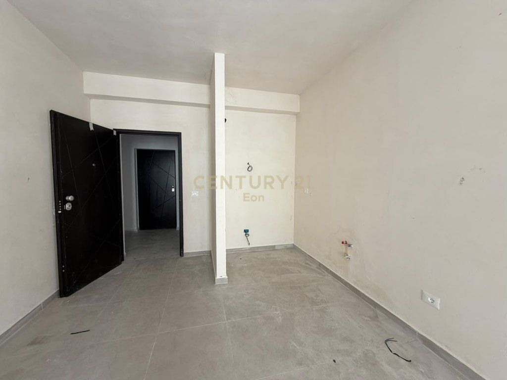 APARTMENT 1+1 WITH POOL VIEW AT ORIENTAL RESIDENCE, GOLEM!
