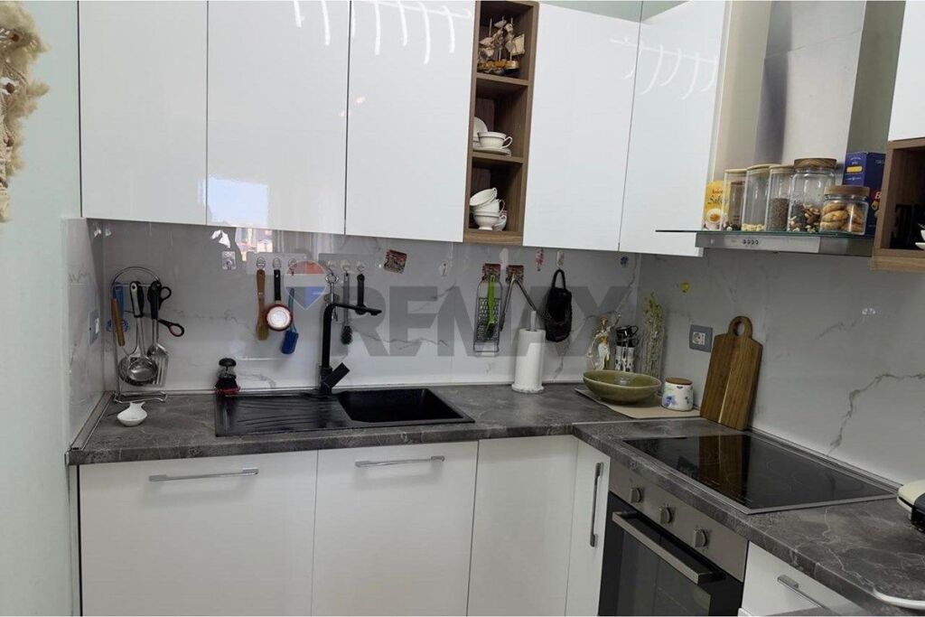 Apartment 2+1+2+parking for rent Yzberisht