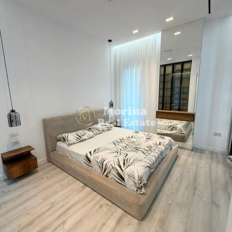 Qera | Apartament 2 + 1 | Rruga 5 Maji – Emerald Center| 1000 €/muaj
