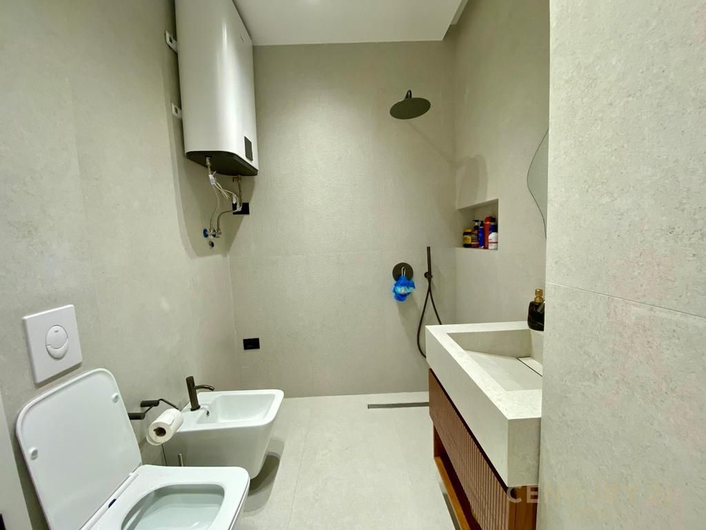 TEK KODRA E DIELLIT SHESIM SUPER APARTAMENT 2+1+2