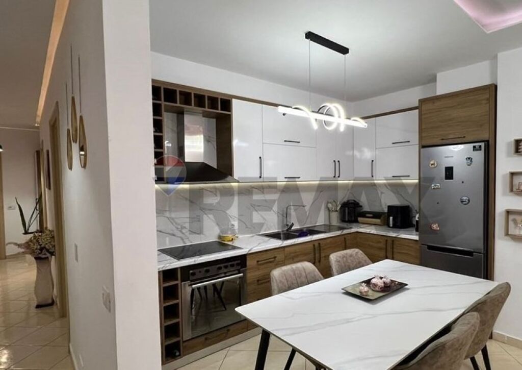 APARTAMENT 2+1 PËR SHITJE !!! ID: 530601007-67