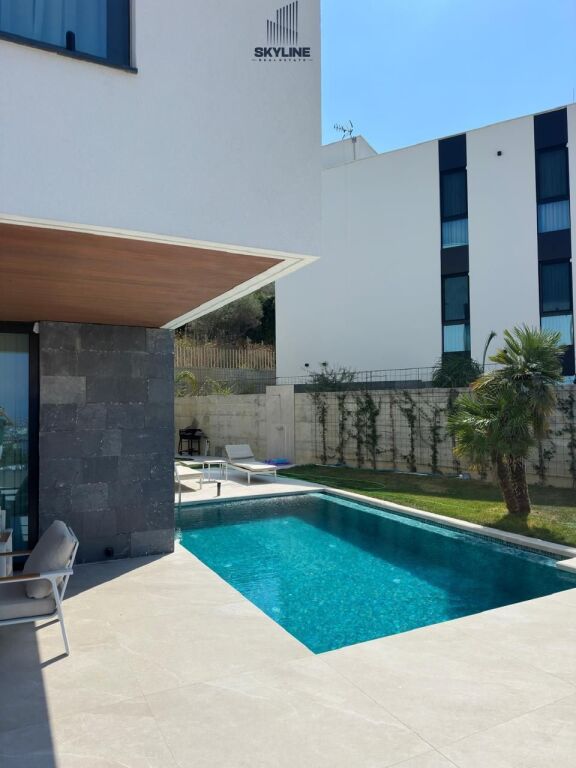 VILLA PREMIUM IN AFFITTO – LAGO ASCIUTTO