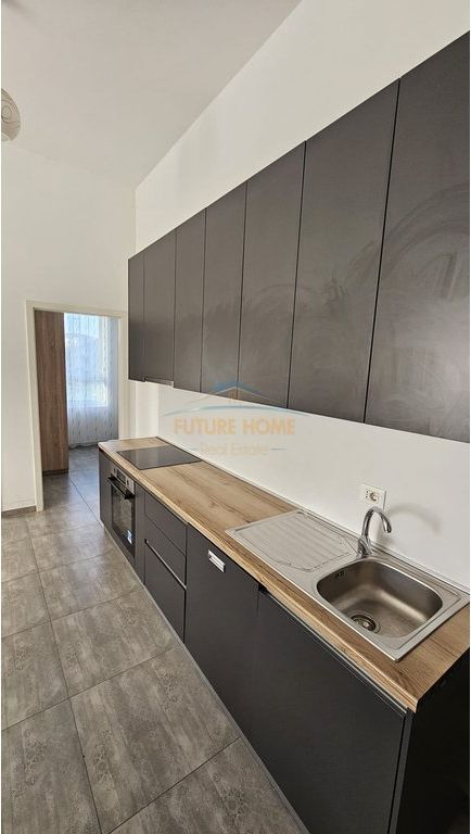In vendita, appartamento 2+1, Via Frosina Plaku, Tirana.