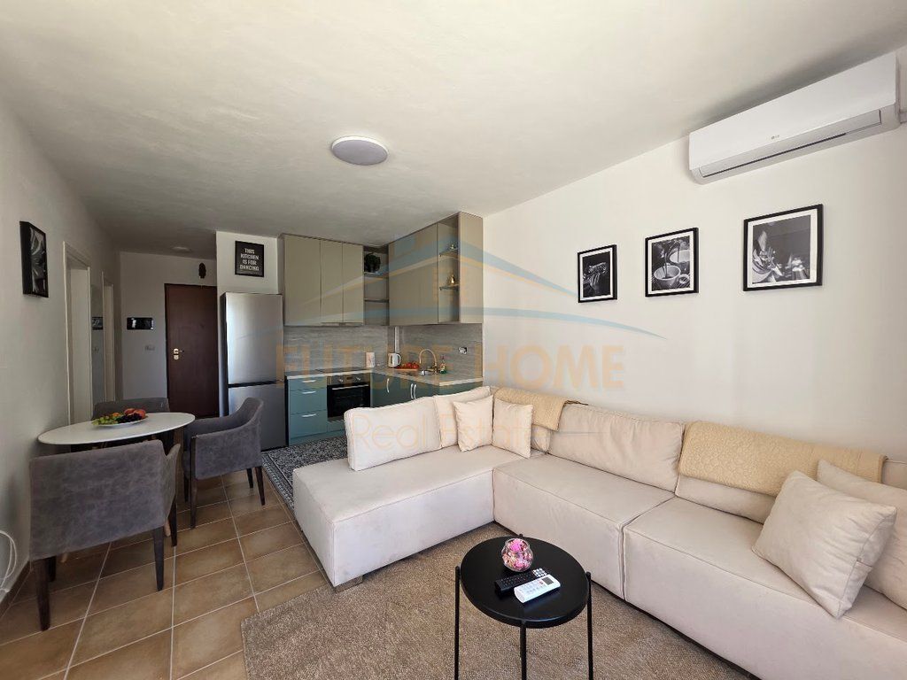 Shitet, Apartament 1+1+Depo, Qerret, Kavaje