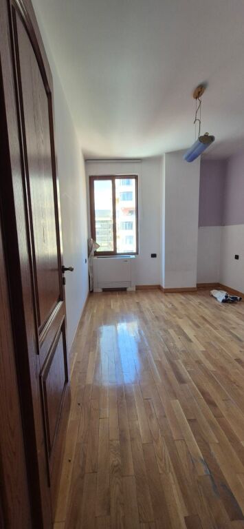 Apartament 2+1 per shitje tek 21 Dhjetori.