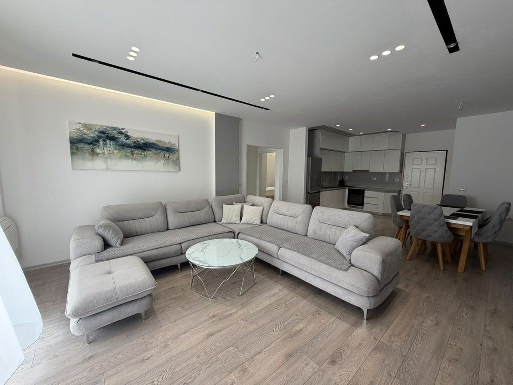 SARANDË, SHESIM APARTAMENT 2+1+2