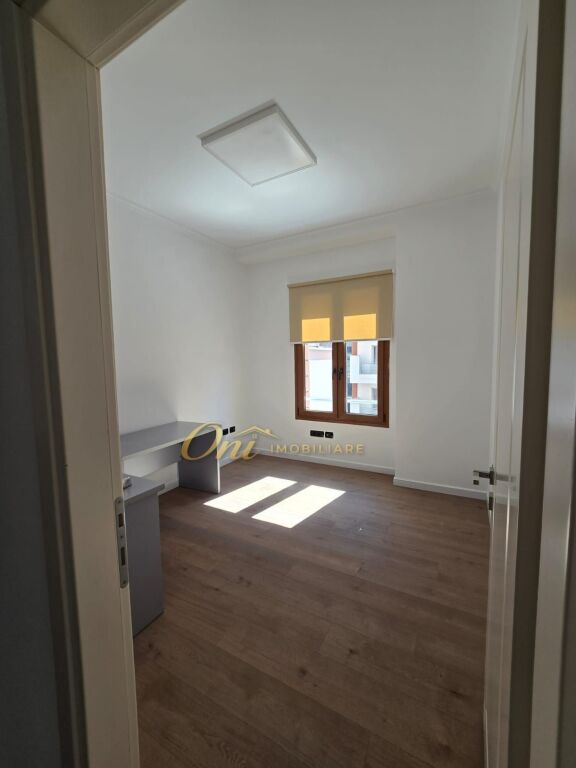 KAVAJA STREET, OFFICE SPACE FOR RENT