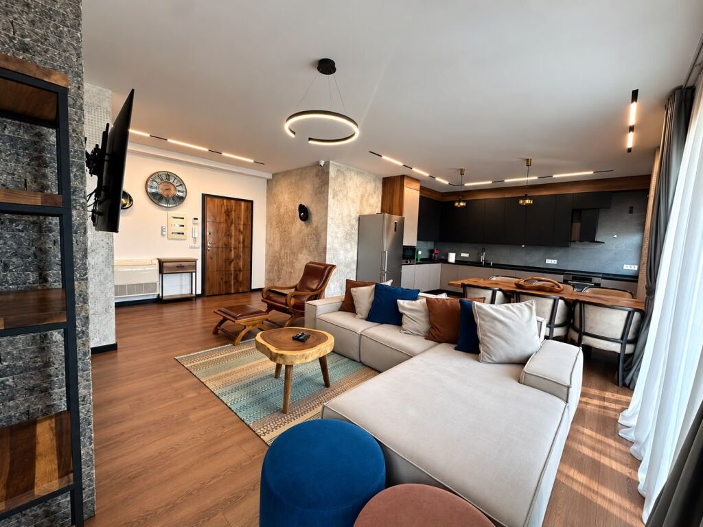 Rent, Apartment 2+1+parking, Near Delijorgji Complex !