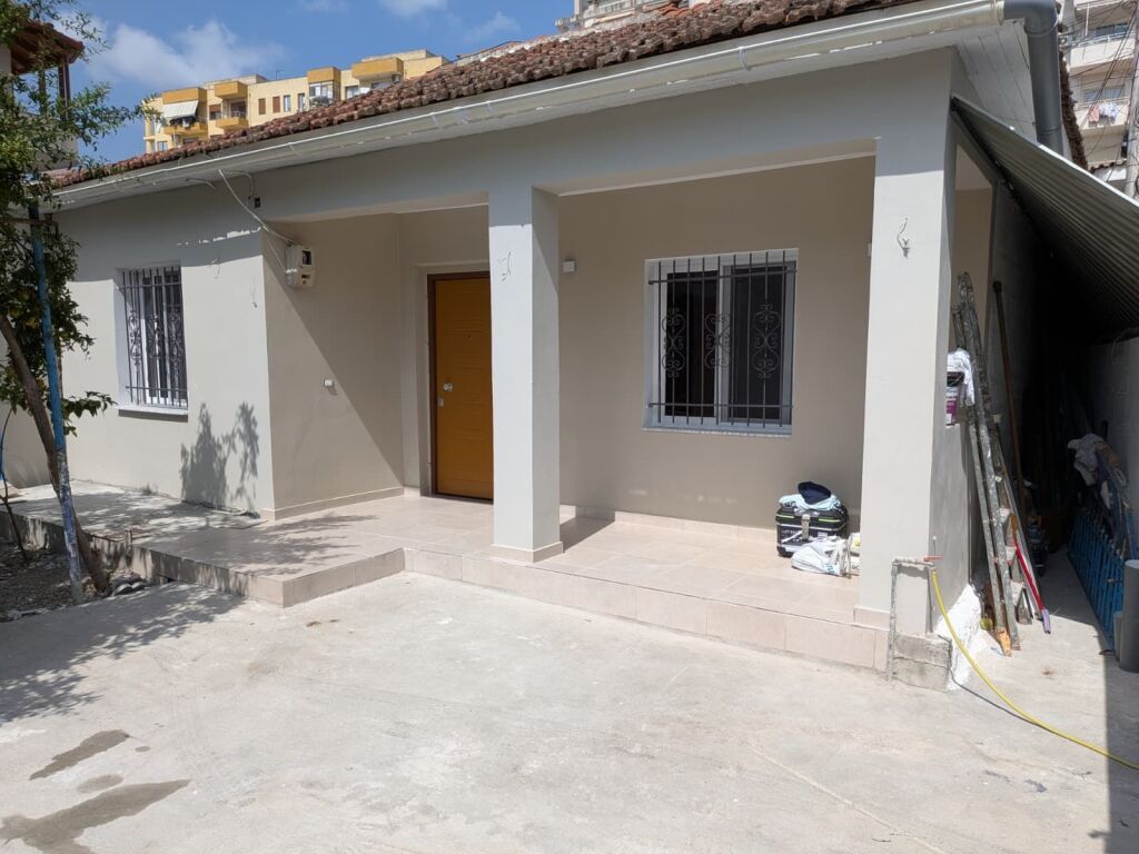 Private House for Rent in Kombinat