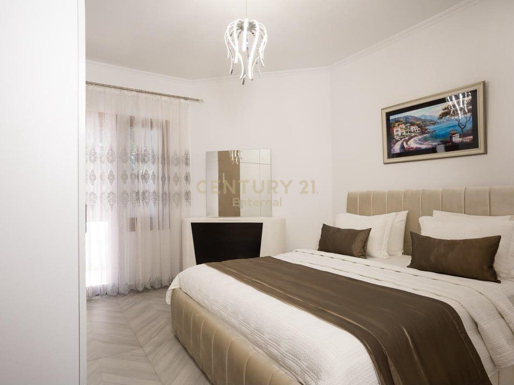 Appartamento 2+1+2 In Affitto al Lago di Tirana