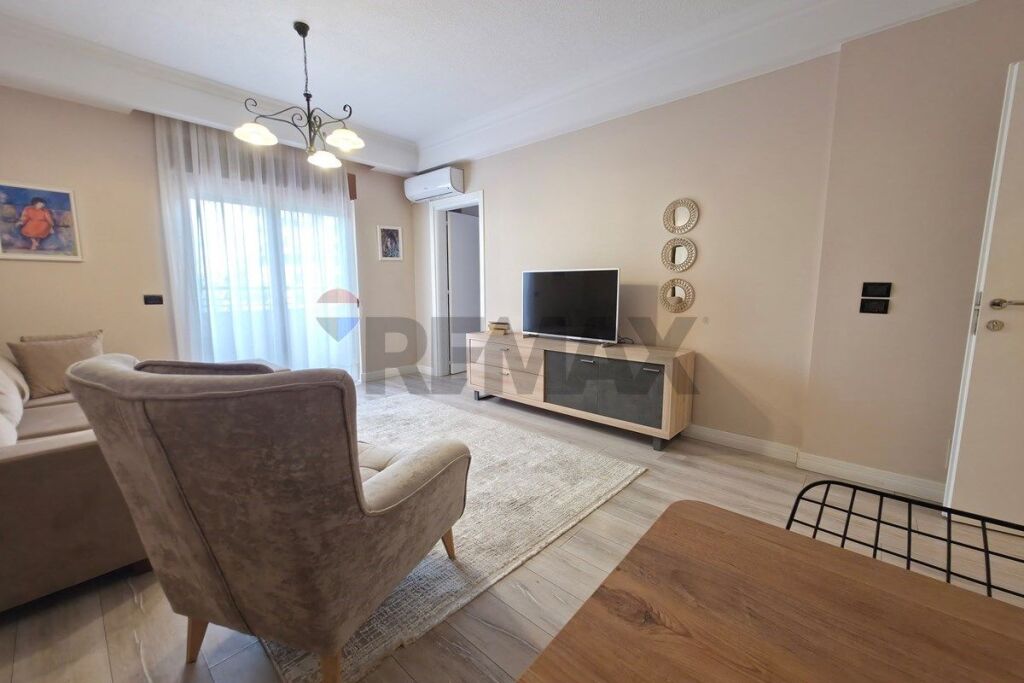 Apartament - Për Qira - 9 Katëshet, Tiranë(ID: 530221066-323)