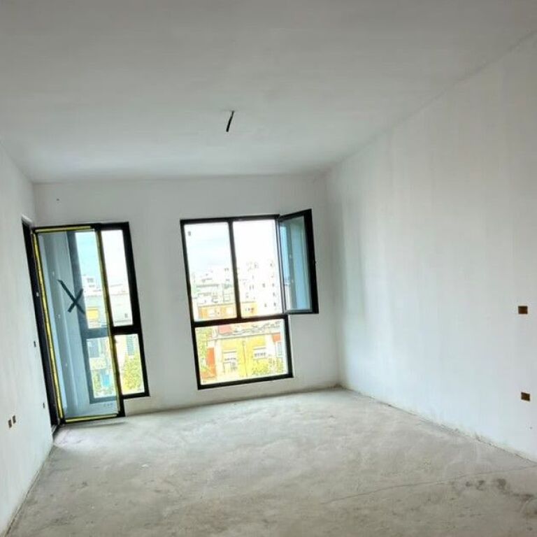 🏡 VENDESI APPARTAMENTO 2+1 | VIA KAVAJËS