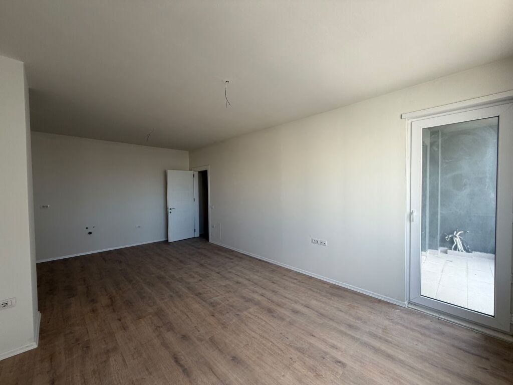 Apartament 2+1 per shitje Univers City !