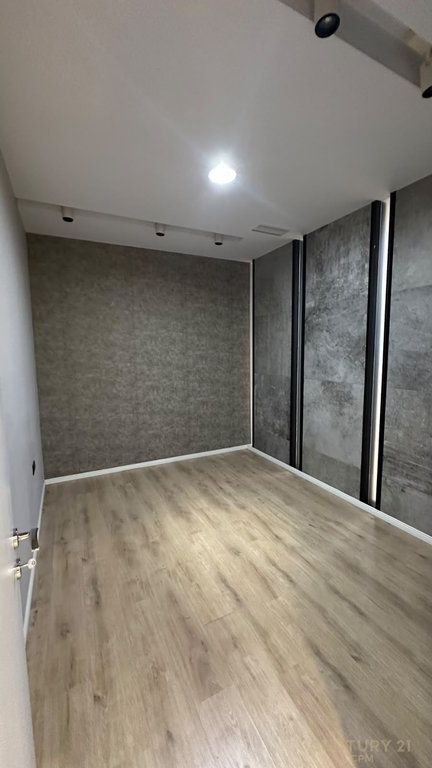 Ambient Premium për Qira Pranë Coin, Tiranë - 7000€ | 308.3 m²