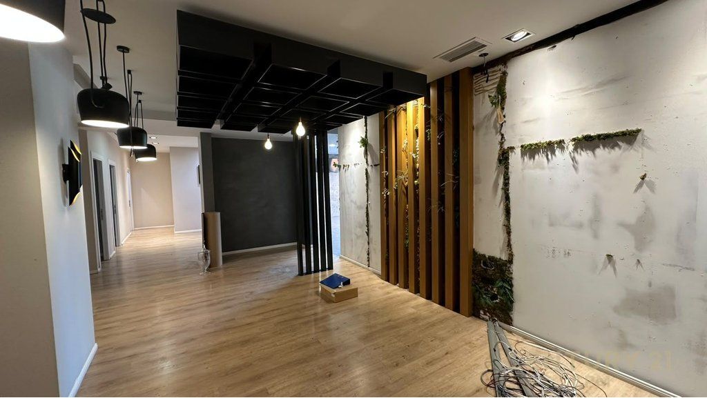 Ambient Premium për Qira Pranë Coin, Tiranë - 7000€ | 308.3 m² 7,000 € /Muaj