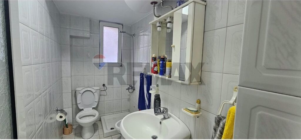 Jepet Apartament me qera Medrese