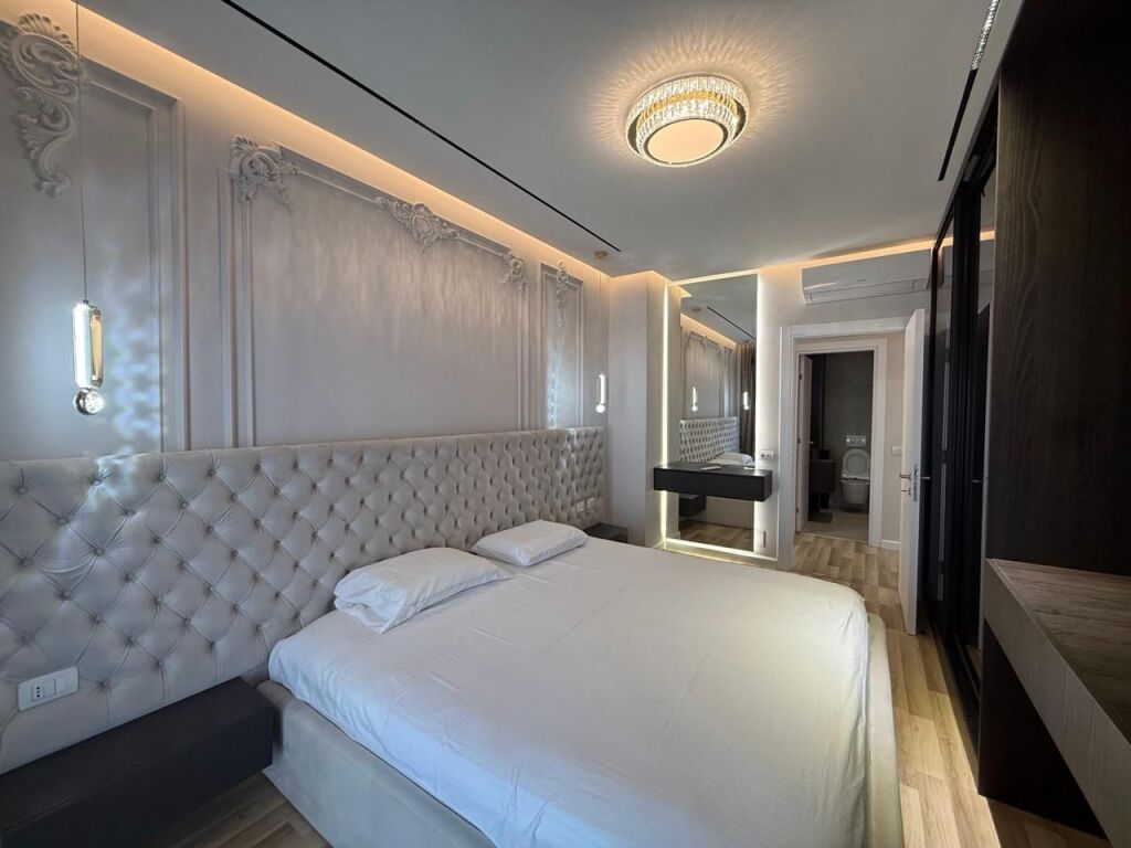 APARTAMENT 2+1+2 + PARKIM  ME QIRA TE OASIS!
