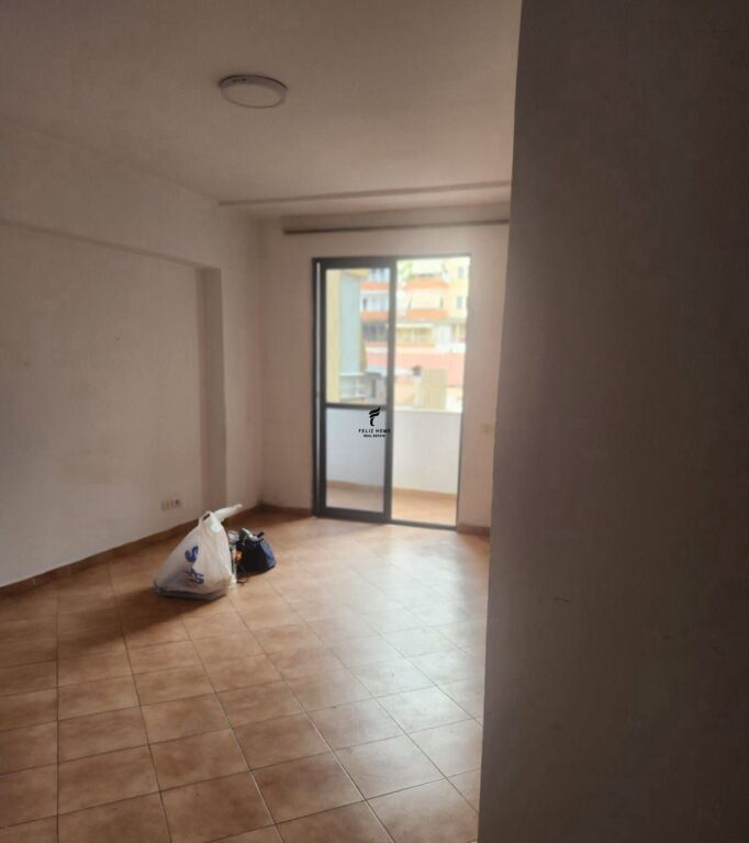 GARSIONERE ME QERA 45 M2 MYSLYM SHYRI 50.000 LEKE FH-93360