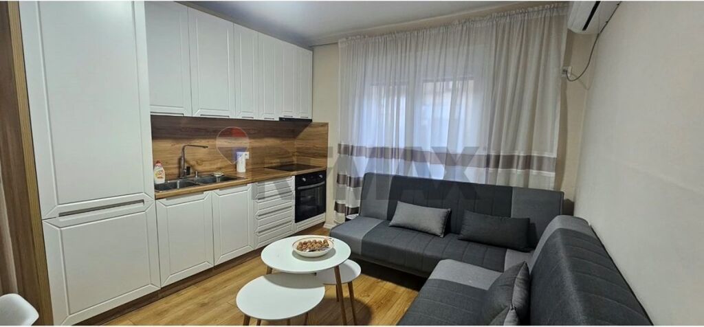 Apartament - Për Qira - Tregu I Medresesë, Tiranë(ID: 530551001-570)